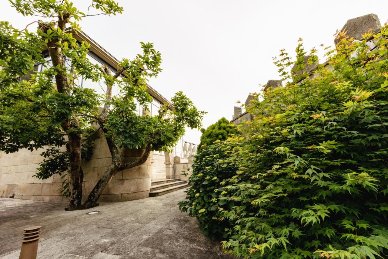Pazo Los Escudos Hotel Spa & Resort Vigo Exteriör bild The garden