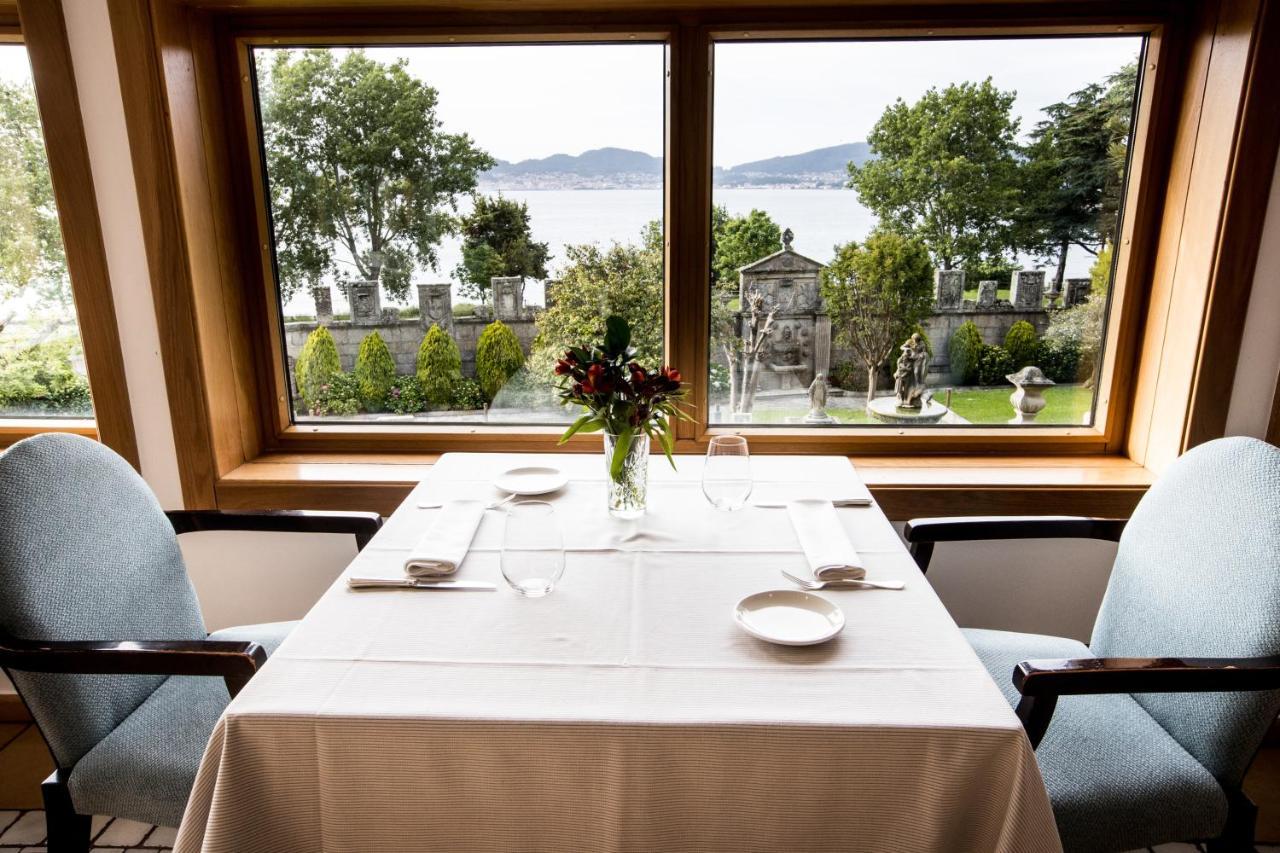 Pazo Los Escudos Hotel Spa & Resort Vigo Exteriör bild Restaurant