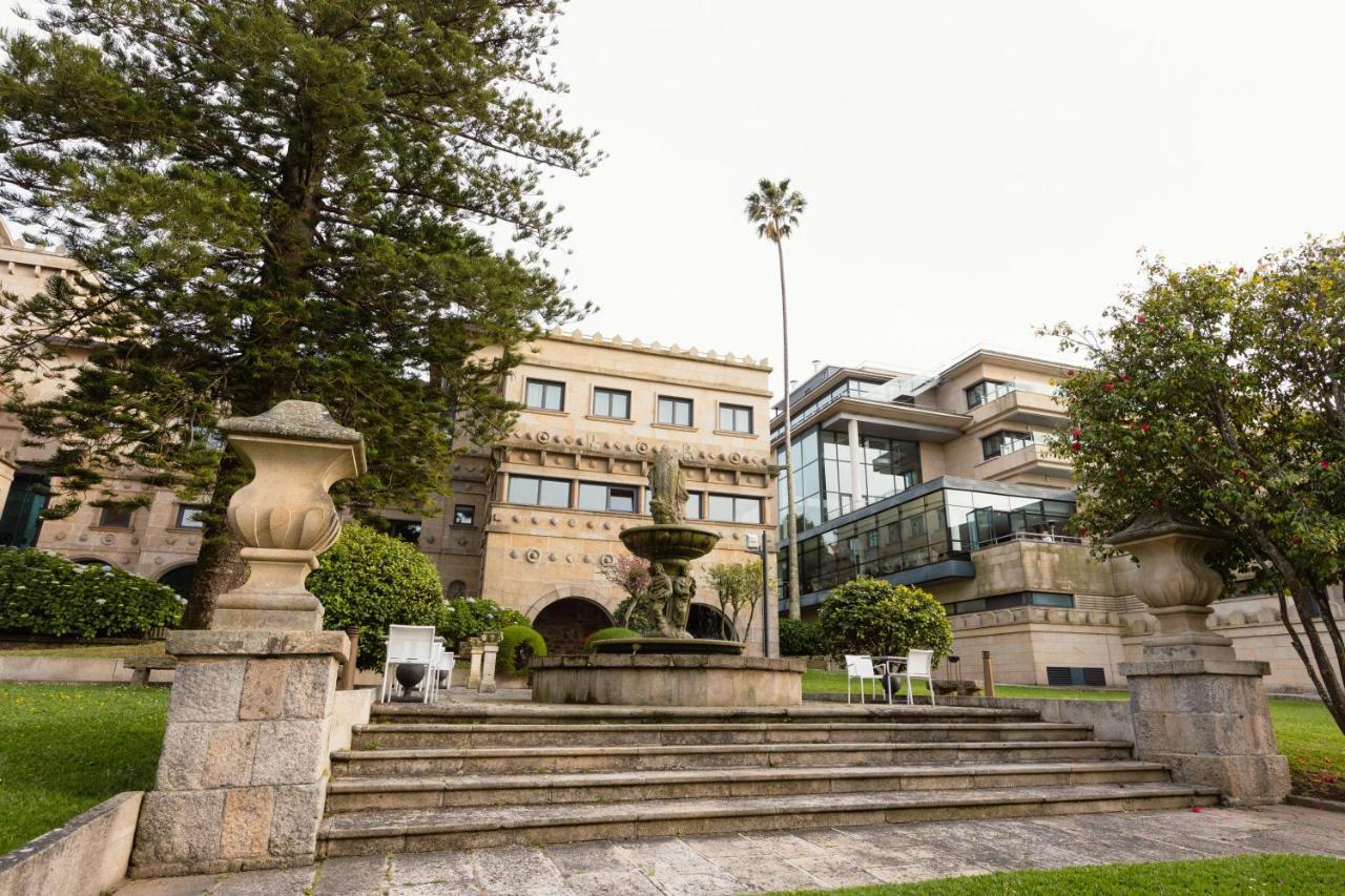Pazo Los Escudos Hotel Spa & Resort Vigo Exteriör bild The University of Navarra